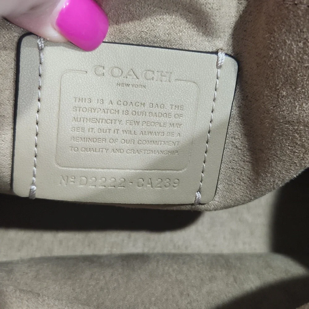 NWT. Coach Lane whipstitch shoulder bag and accessories - Picture 15 of 16